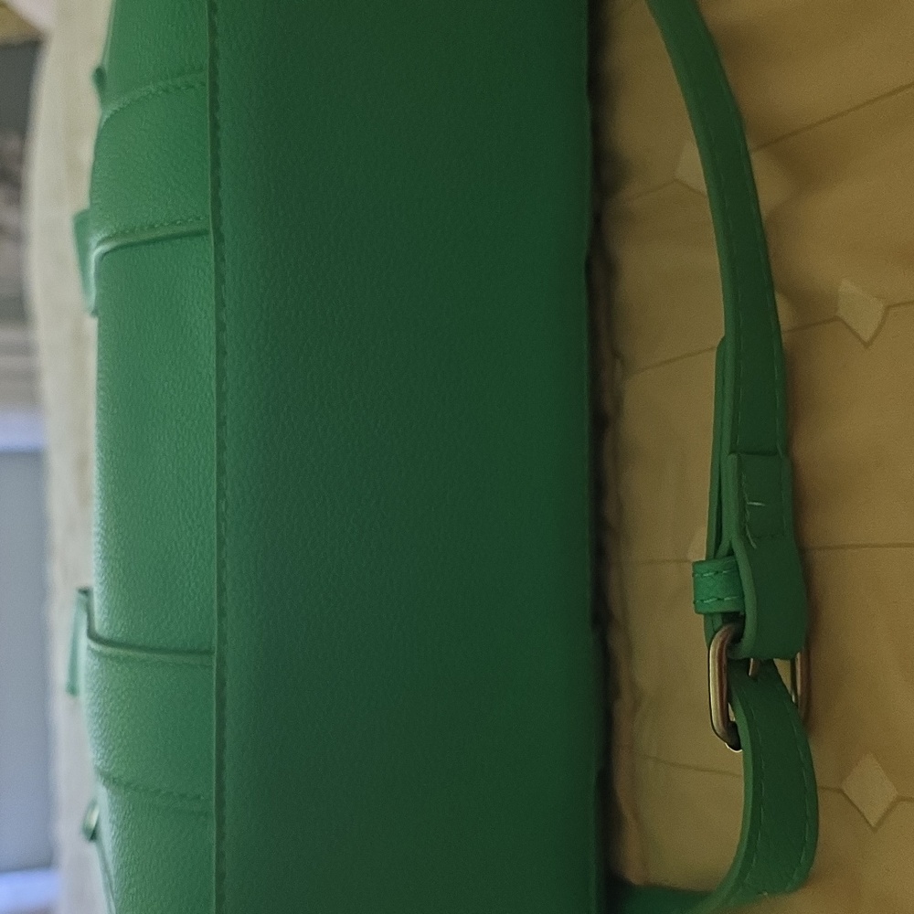Vibrant Green Tote Bag by Marc Jacobs (COPY) - Picture 4 of 5